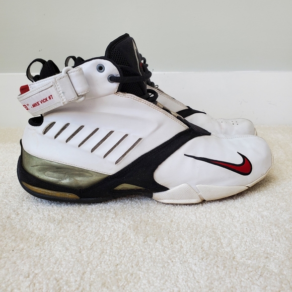 mike vick sneakers